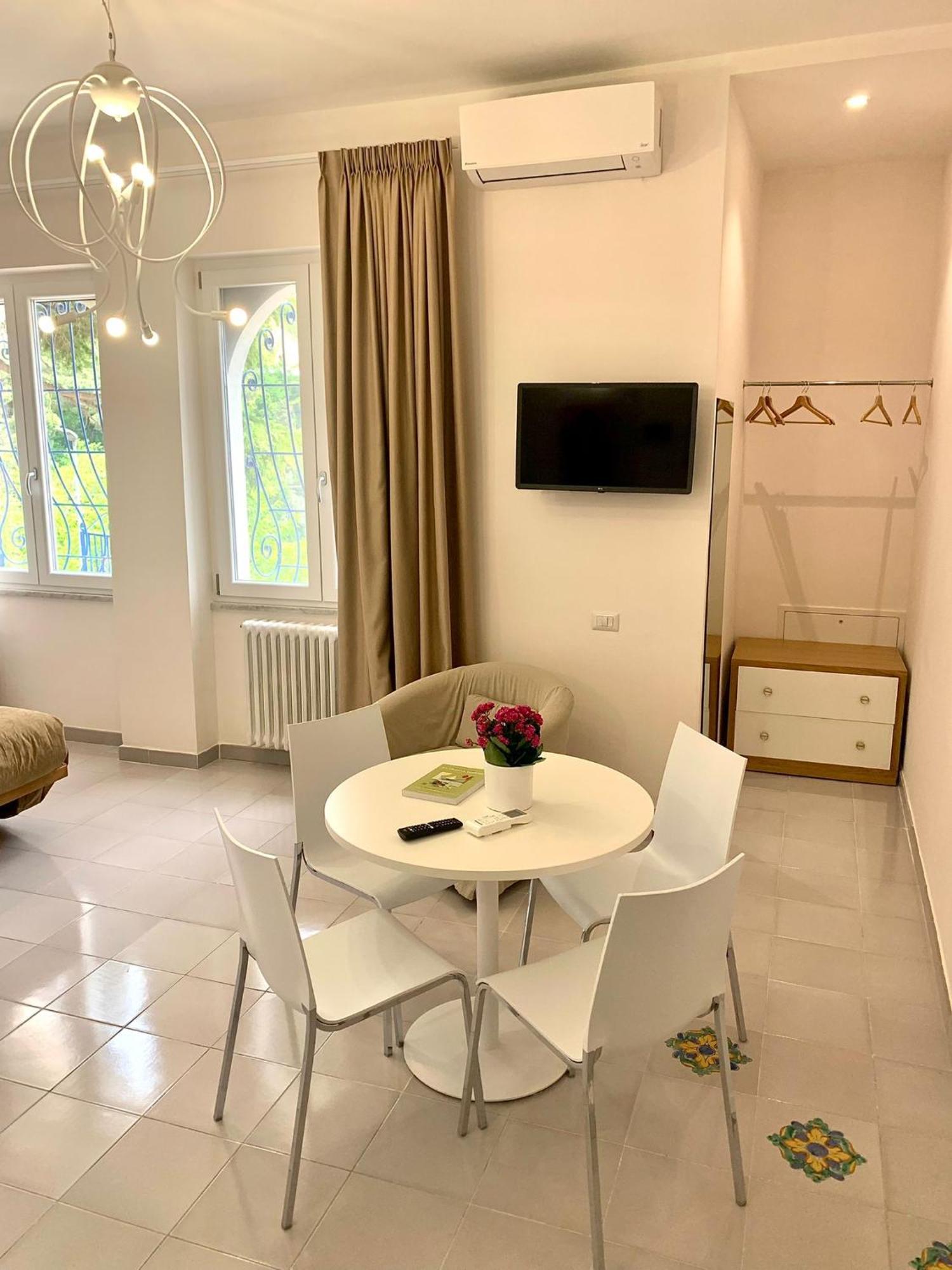 Residence Villa Giordano Vietri Esterno foto